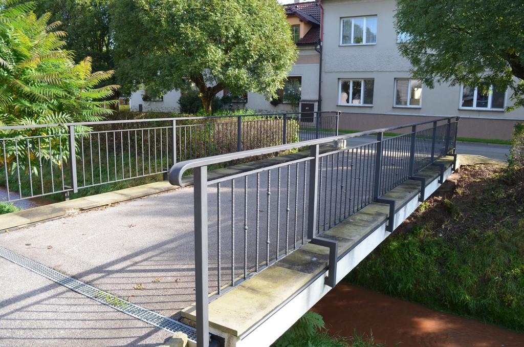 Hotel U Kapra Lázně Bělohrad Eksteriør bilde
