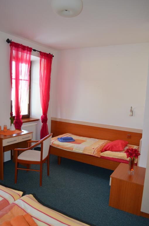 Hotel U Kapra Lázně Bělohrad Eksteriør bilde